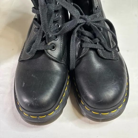 Dr. Martens 1460 Pascal Ziggy Air Wair Men 7, Woman 8, UK 6 Black Lace Up Boots.