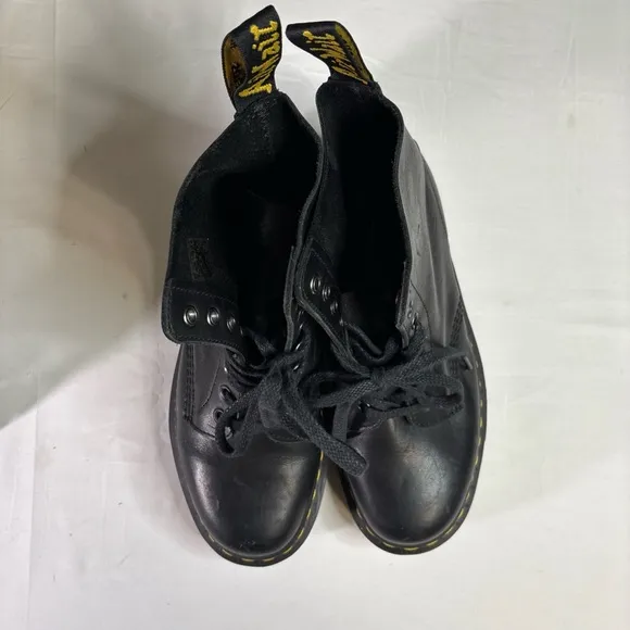 Dr. Martens 1460 Pascal Ziggy Air Wair Men 7, Woman 8, UK 6 Black Lace Up Boots.