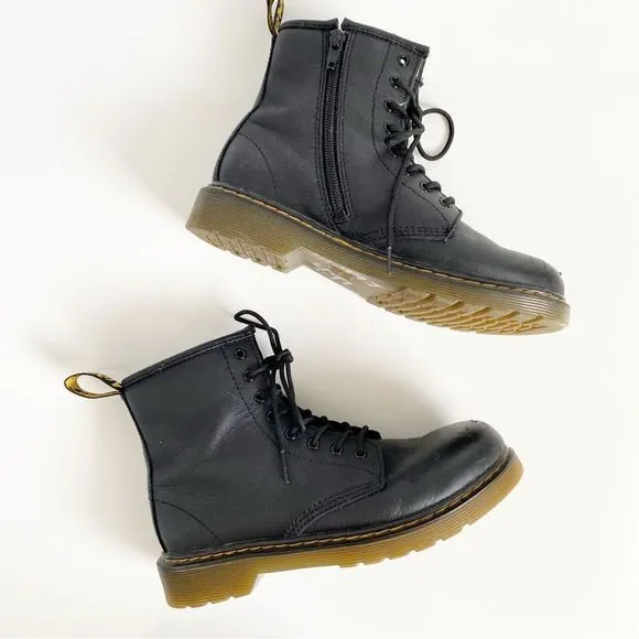 Dr. Martens 1460 Combat Boots Lace Up Zipper | Men’s/Youth 4 Women’s 6 | Black