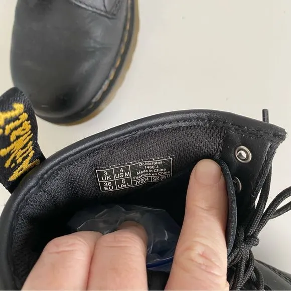 Dr. Martens 1460 Combat Boots Lace Up Zipper | Men’s/Youth 4 Women’s 6 | Black