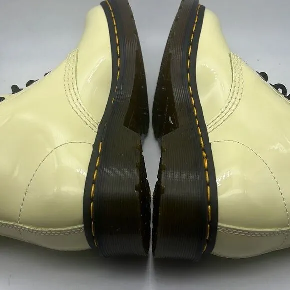 Dr. Martens 1460 WOMEN'S PATENT LAMPER LACE UP CREAM BOOTS Women size 6 NWB