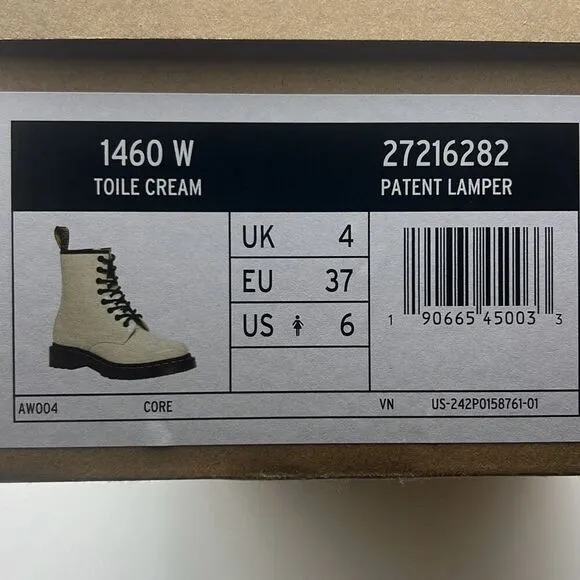 Dr. Martens 1460 WOMEN'S PATENT LAMPER LACE UP CREAM BOOTS Women size 6 NWB
