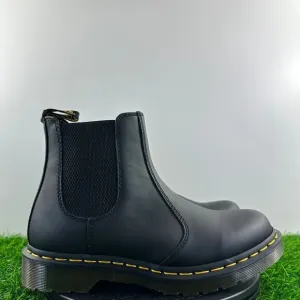 Dr. Martens 2976 Chelsea Boots Women Size 6 Black Smooth Leather NEW