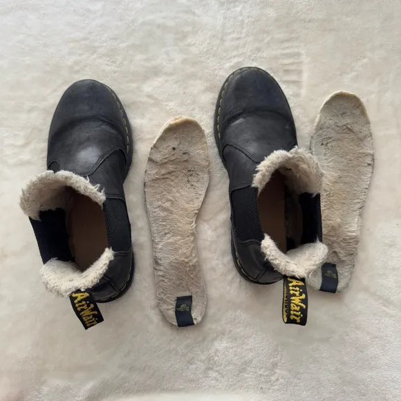 Dr. Martens 2976 Leonore Faux Fur Lined Chelsea Boots 11 Black Burnished Wyoming