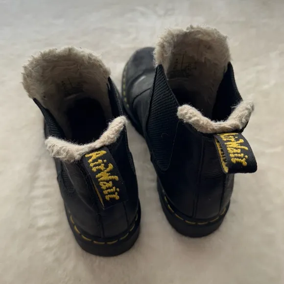 Dr. Martens 2976 Leonore Faux Fur Lined Chelsea Boots 11 Black Burnished Wyoming