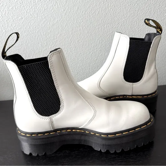 Dr Martens 2976 Quad Chelsea Boot Smooth Leather-White Women Size 10 Men Size 9