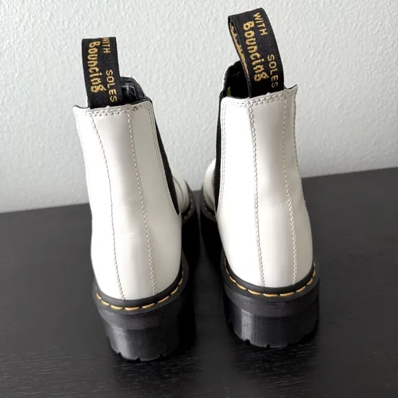 Dr Martens 2976 Quad Chelsea Boot Smooth Leather-White Women Size 10 Men Size 9