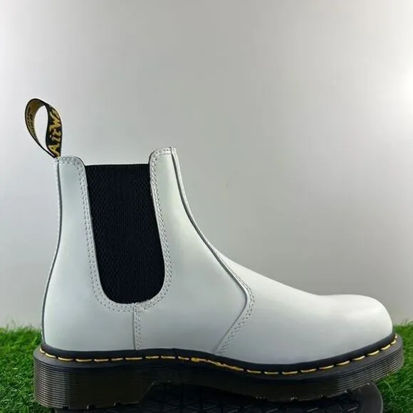 Dr Martens 2976 YS Chelsea Men Size 10 / Women 11 White Smooth Leather Boots NEW