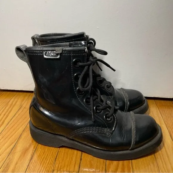 Dr. Martens Air War Black Combat Boots size US 6 Men