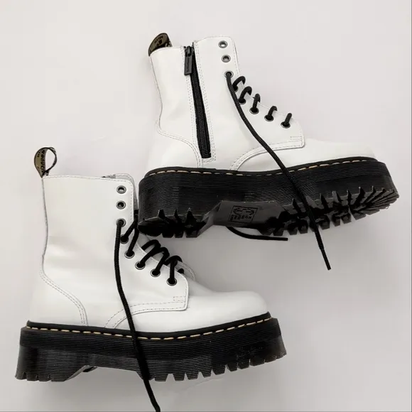 Dr. Martens AirWare Jadon Quad Retro 8-Eye Leather Platform Boot