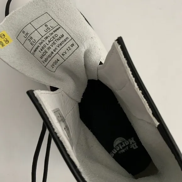 Dr. Martens Boots Women Size 8M White Pebbled Leather 1460 Laced 8-Eye