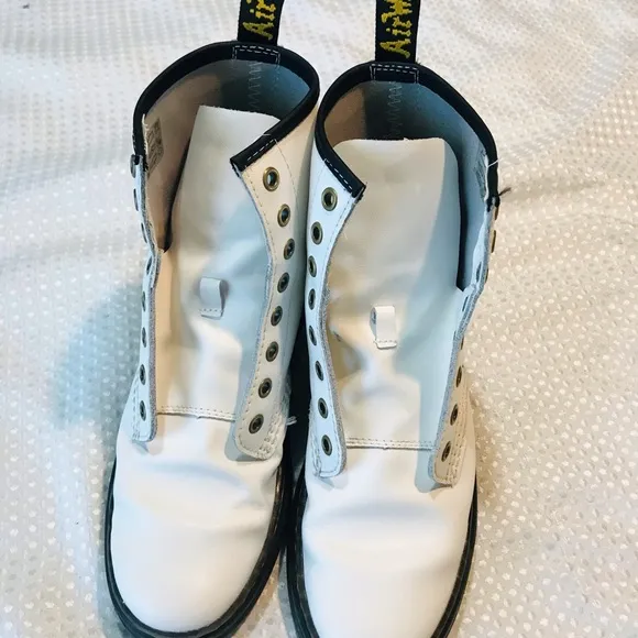 Dr. Martens Boots Zavala Women White Leather