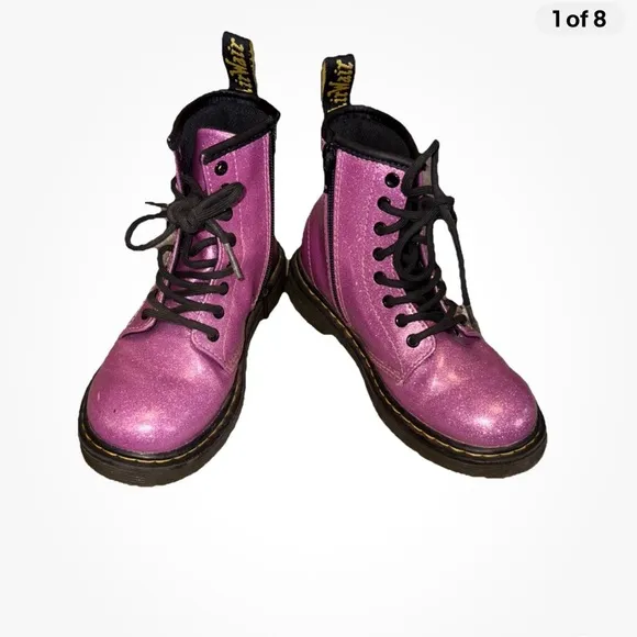 Dr. Martens children’s Pink glitter  Boots size 1