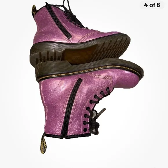 Dr. Martens children’s Pink glitter  Boots size 1