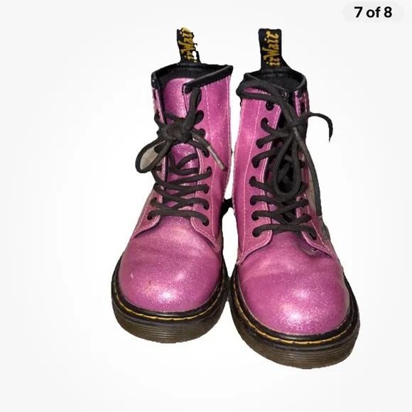 Dr. Martens children’s Pink glitter  Boots size 1