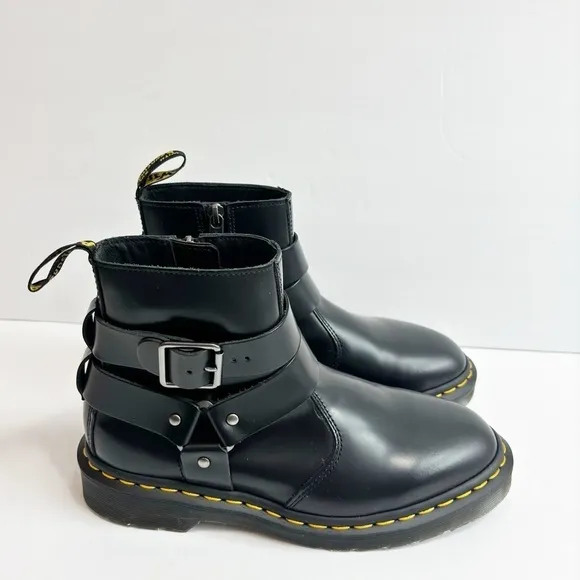 DR. MARTENS JAIMES LUG SOLE WOMEN BLACK BOOTS SIZE 7 WOMEN MEN 6 BRAND NEW