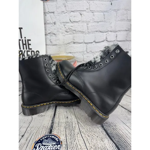 Dr Martens Serena Combat Boots Womens Size 9 Black Faux Fur Tongue Animal Print7