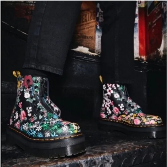 Dr. Martens Sinclair Boots Shoes Floral Mashup Leather Platform Combat Street 5