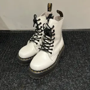 Dr Martens - White Jadon Platform Boots - Size 5 (women)