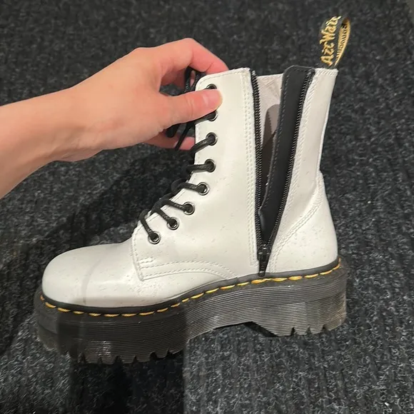 Dr Martens - White Jadon Platform Boots - Size 5 (women)