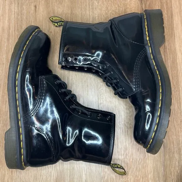 Dr Martens Women 9 Boots Black Patent Leather Combat Lace Up Indie Grunge Punk
