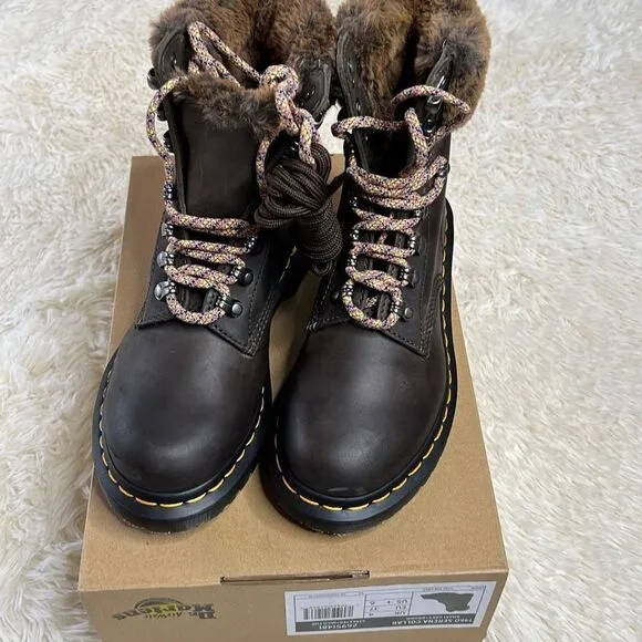 Dr. Martens Women's Serena Collar Streeter Faux Fur Winter Boots Gray Brown Sz 6