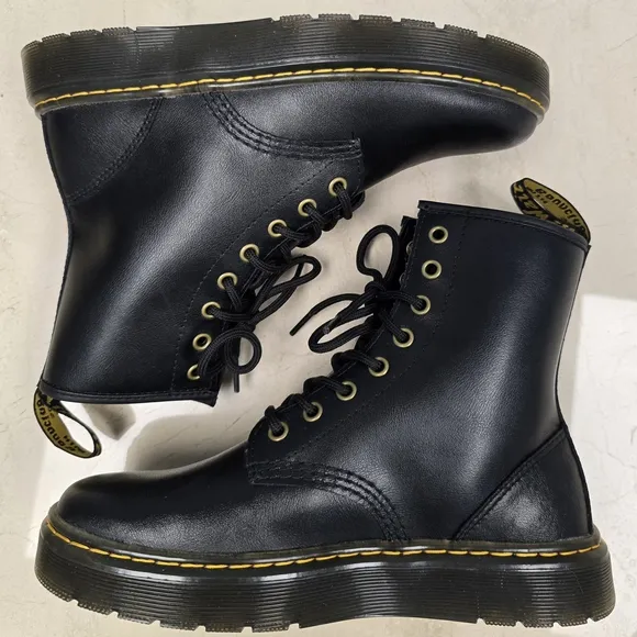 Dr. Martens Zavala Boots womens size 8 New without box. D240114