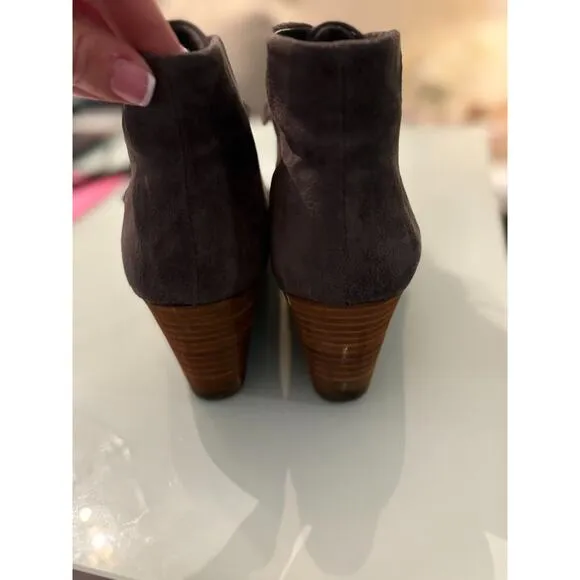 Dr. Scholl's Women's Dakota Wedge Boot Gray Suede Size 10
