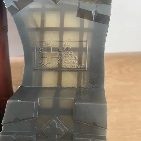 Dr.Marten’s Chelsea Boots
