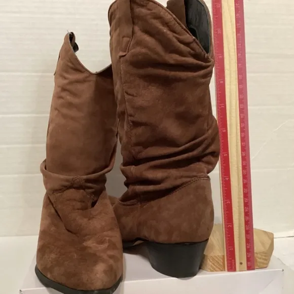 Durango cowboy boot women SZ 8M brown suede distressed slouchy soft poin…