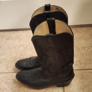 Durango men 8.5 D Western black boots