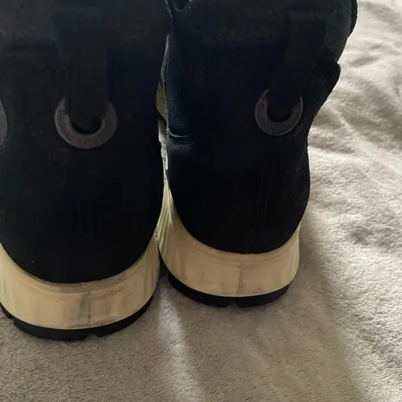Ecco exostrike Black and Tan Ankle Boots for Women size 8