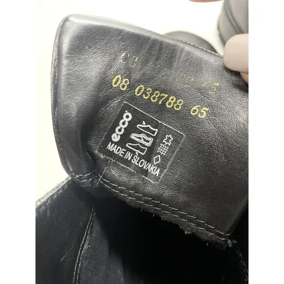 Ecco Gore-Tex 5 Eyelet Latex Sole Outdoor Black Leather Boots Womens Sz 8
