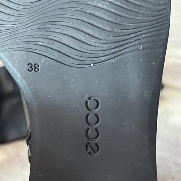 ECCO tall leather boots black 38 women buckle
