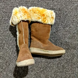 Eddie Bauer real fur leather suede shearling boots