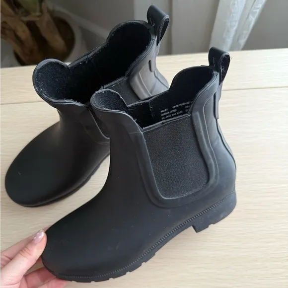 Eddie Bauer Women's Hailey Ankle Rain Boots Waterproof / Weather Resistant
