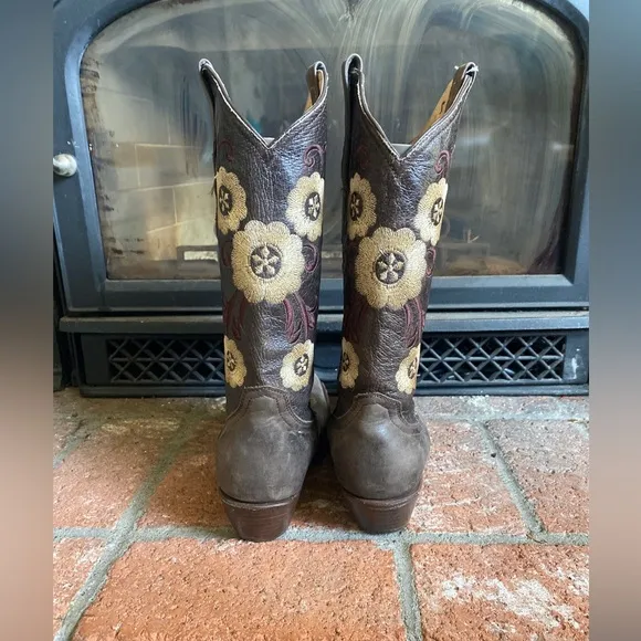 El Malcreado Women Western Leather Boots with Embroidered Detail SZ 9 Mexico EUC