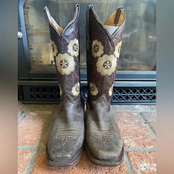 El Malcreado Women Western Leather Boots with Embroidered Detail SZ 9 Mexico EUC