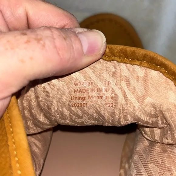 EUC COLE HAAN Womens Brown Summit Round Toe Leather Chukka Boots 9