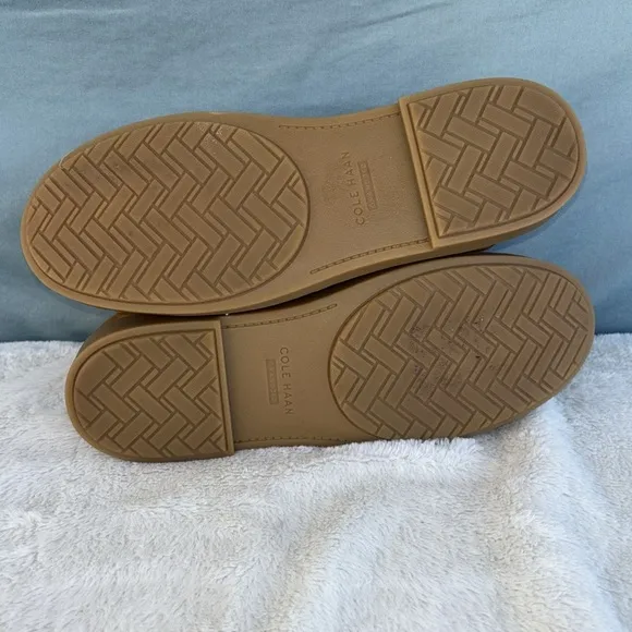 EUC COLE HAAN Womens Brown Summit Round Toe Leather Chukka Boots 9
