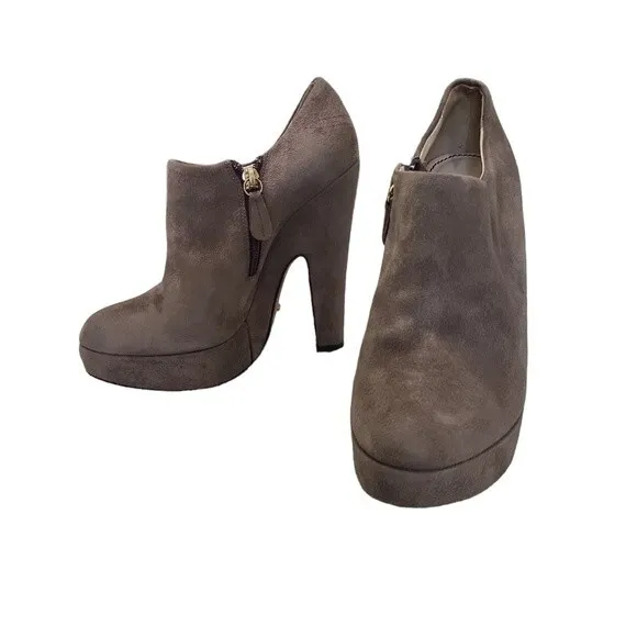 EUC Jerome C Rousseau Italy women's luxury runway suede leather ankle boots grey