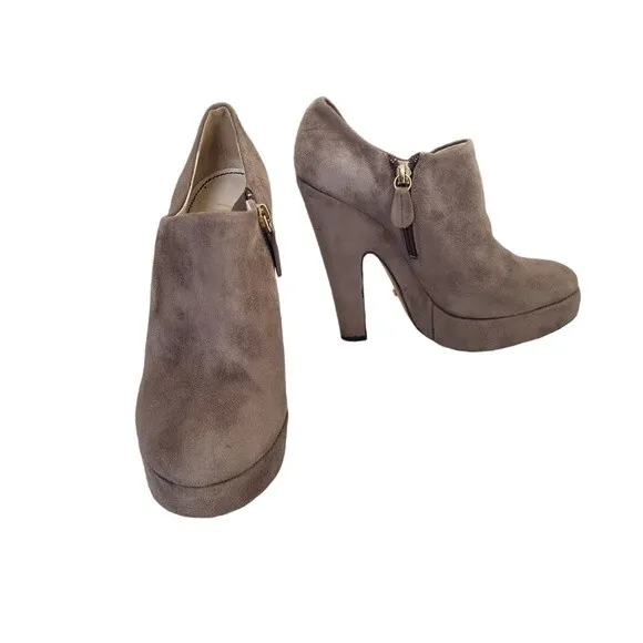 EUC Jerome C Rousseau Italy women's luxury runway suede leather ankle boots grey