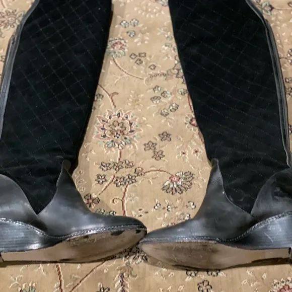 EUC Low heel wedge quilted boots. Sz 11. Fits like 10 see pics-now stained black