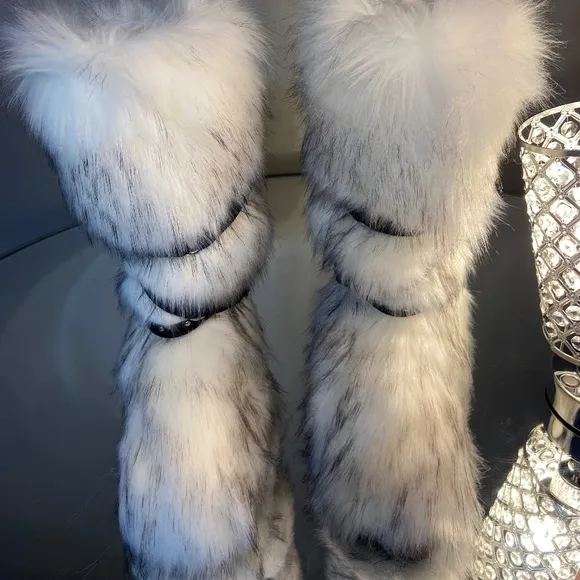 Faux fur boots