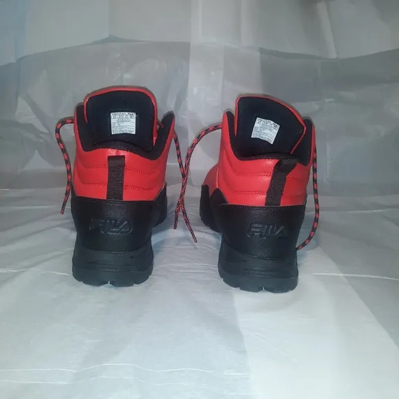 Fila Boots, Brand NEW Men size 8.5