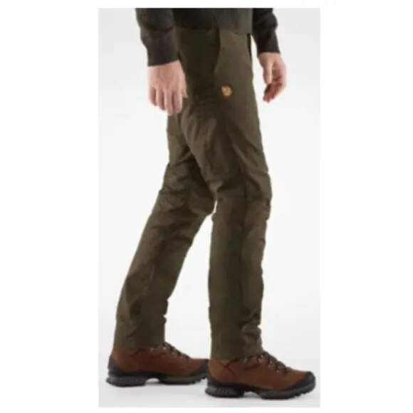 Fjallraven - Sörmland Tapered Trousers F90651 | Size 33-34&quot; Long | Dark Olive