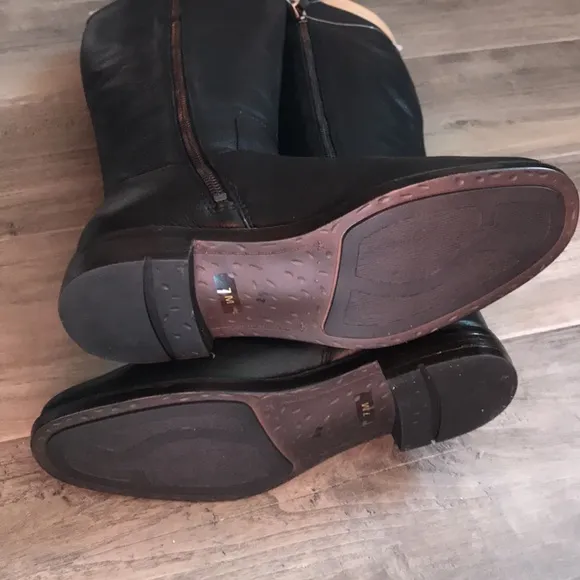 Franco Sarto women full side zipper boots.