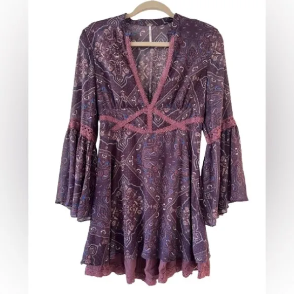 Free People Moonlight Bay Dress in Purple Paisley. Size 4