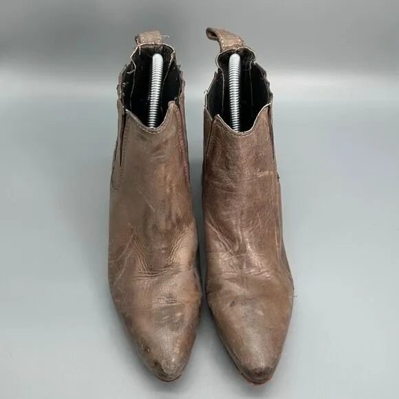 Freebird Dane Womens 9 Brown Shoe Taupe Block Heel Ankle Boot Pointed Pull on