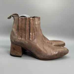 Freebird Dane Womens 9 Brown Shoe Taupe Block Heel Ankle Boot Pointed Pull on